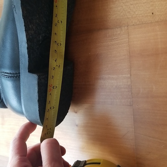 🇨🇦Roots Leather Boots- Back Zip- RARE - Picture 14 of 14